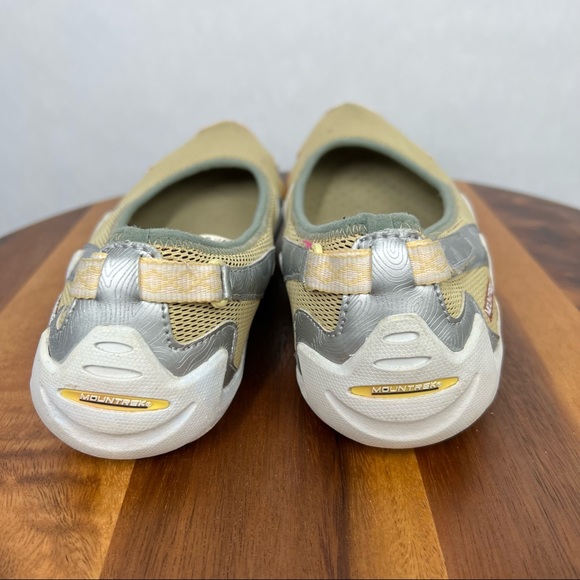 Mountrek Yellow Metallic Silver Slip On Women's Shoes Size 11 - Picture 6 of 11